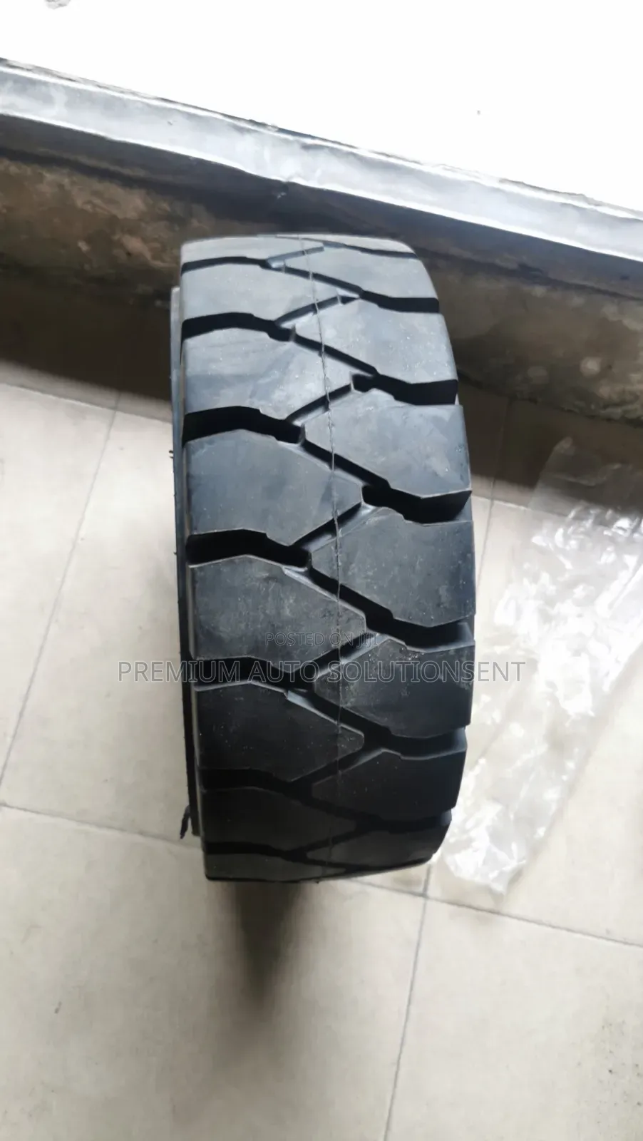 Brand New Forklift Solid Tyre 28××7-8/6.00-9 /16×6-8