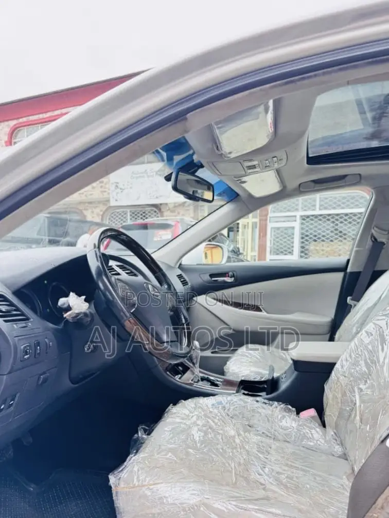 Lexus ES 350 2011 Silver