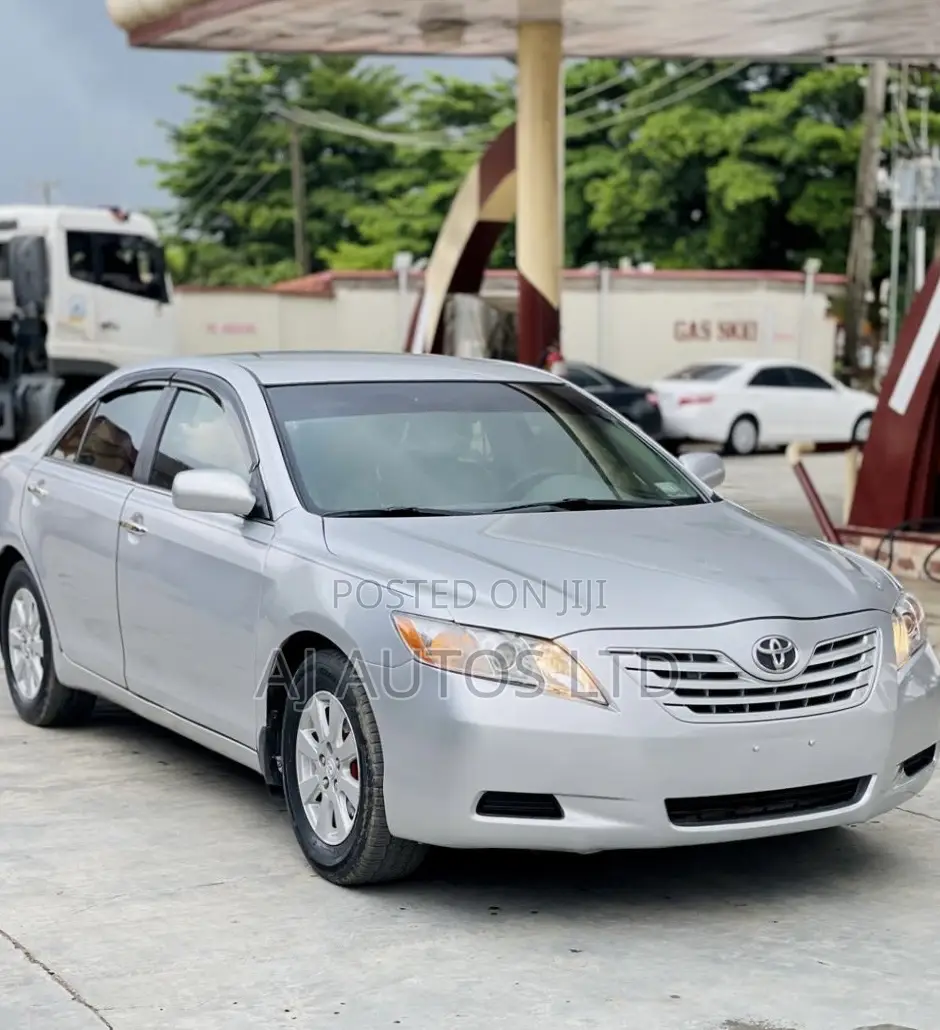 Toyota Camry 2008 Silver
