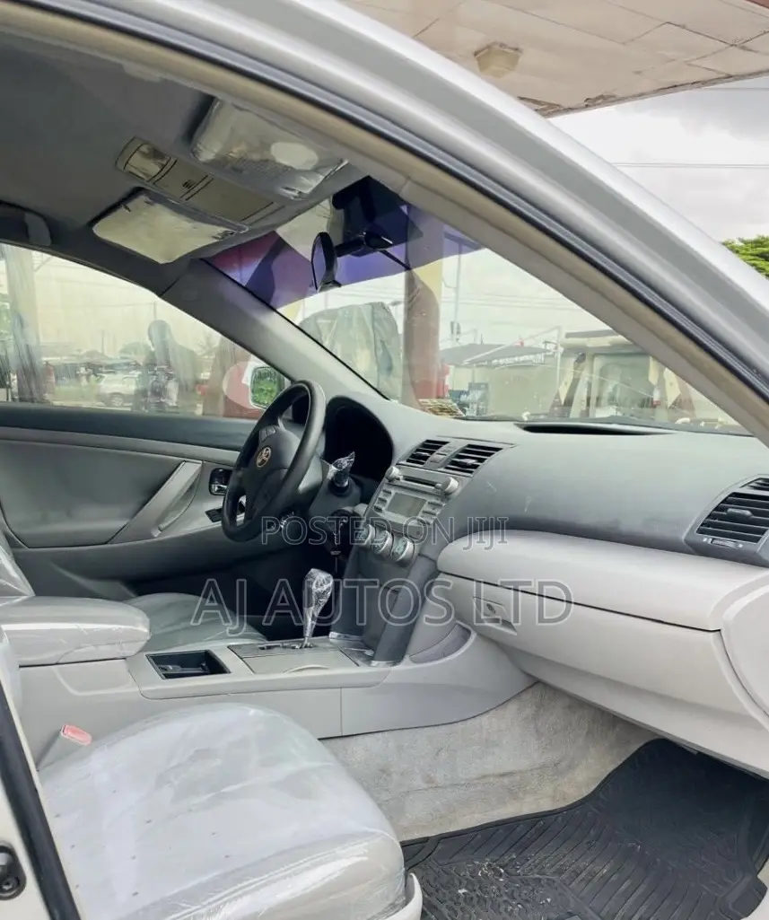 Toyota Camry 2008 Silver