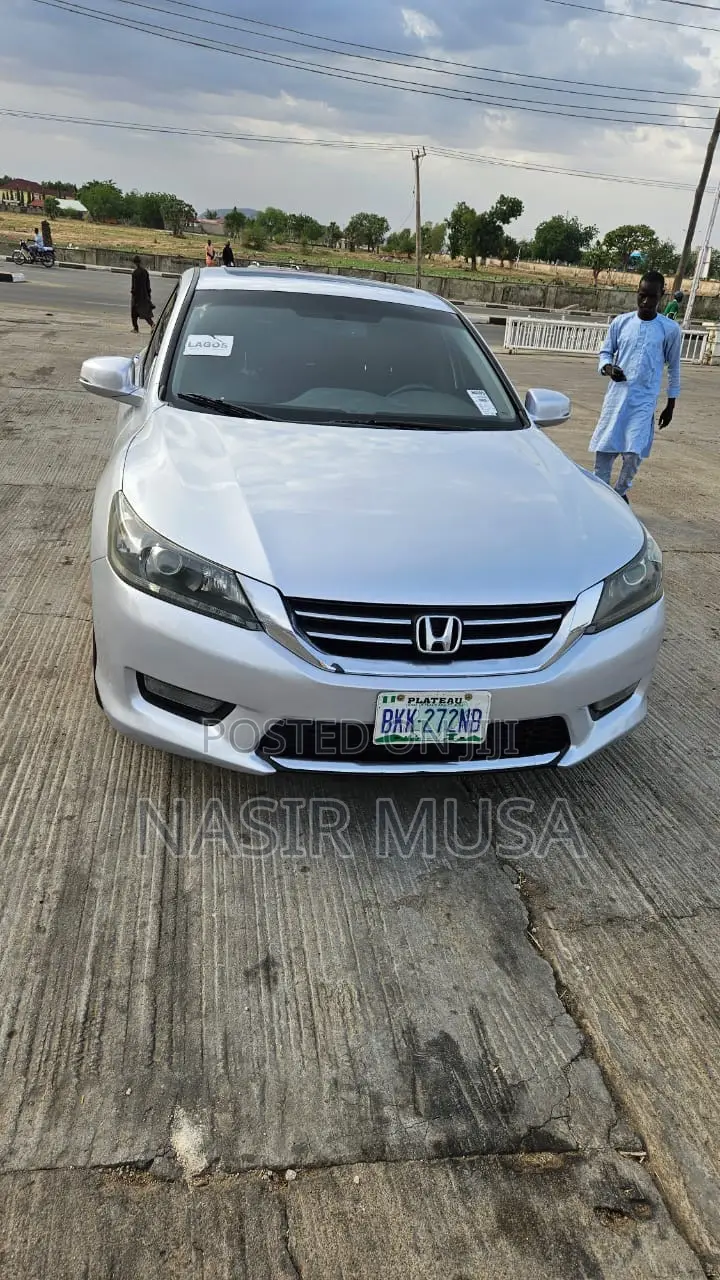 Honda Accord EX-L 4dr Sedan w/Navigation (2.4L 4cyl CVT) 2014 Silver