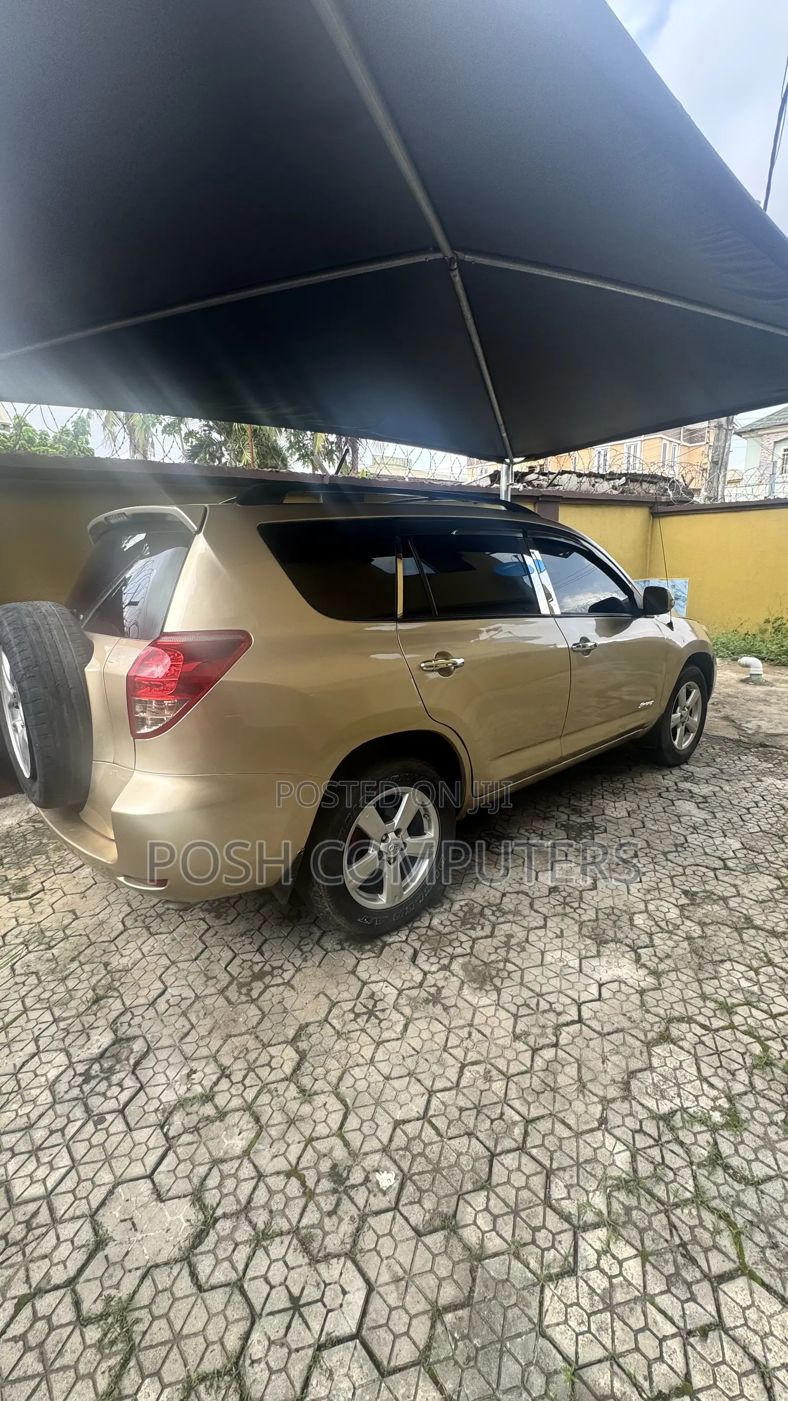Toyota RAV4 2009 Gold