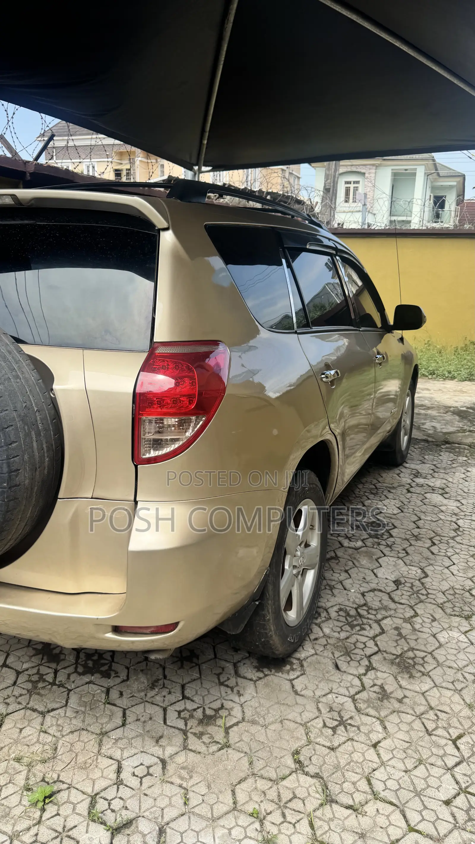 Toyota RAV4 2009 Gold