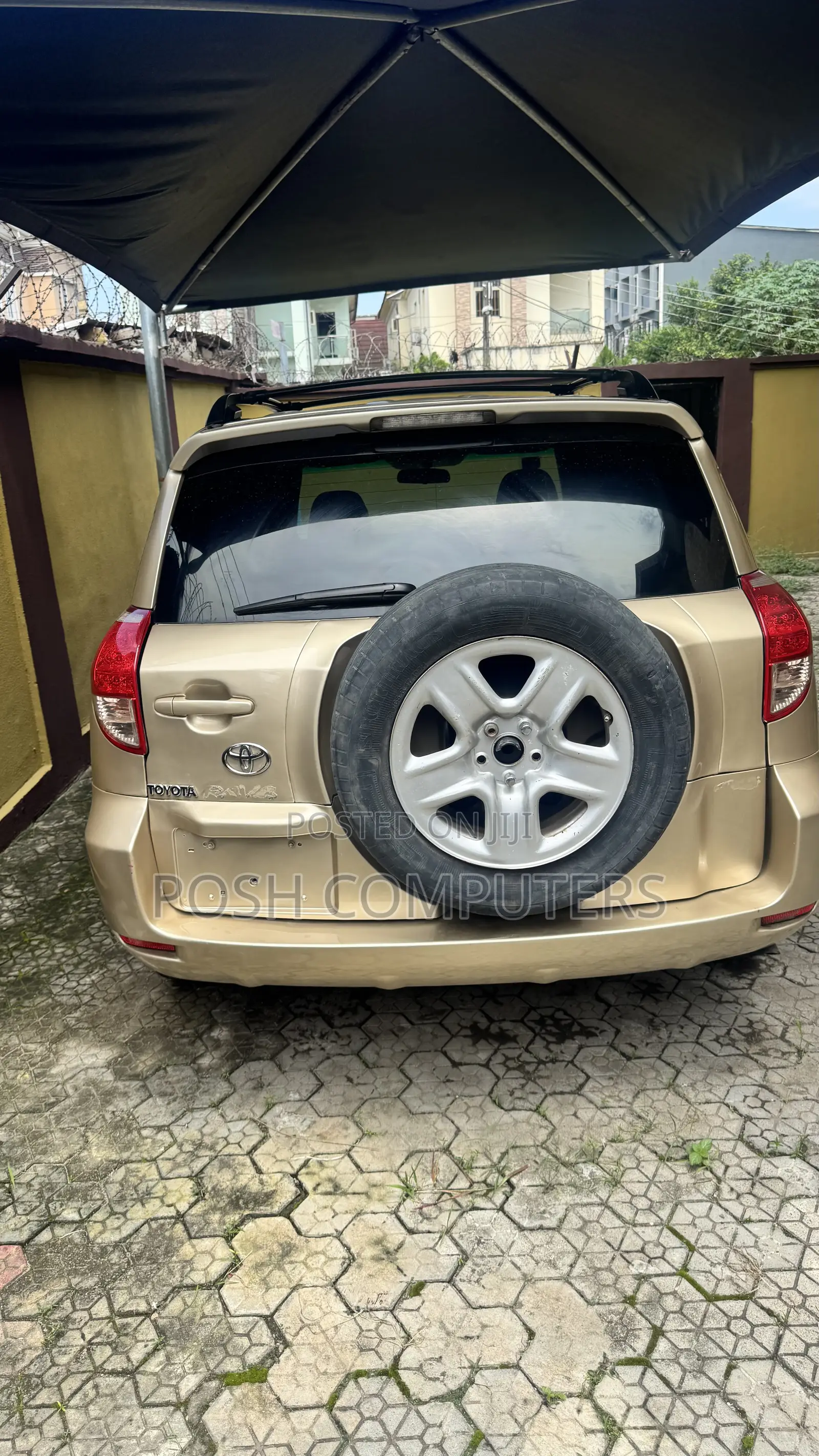 Toyota RAV4 2009 Gold