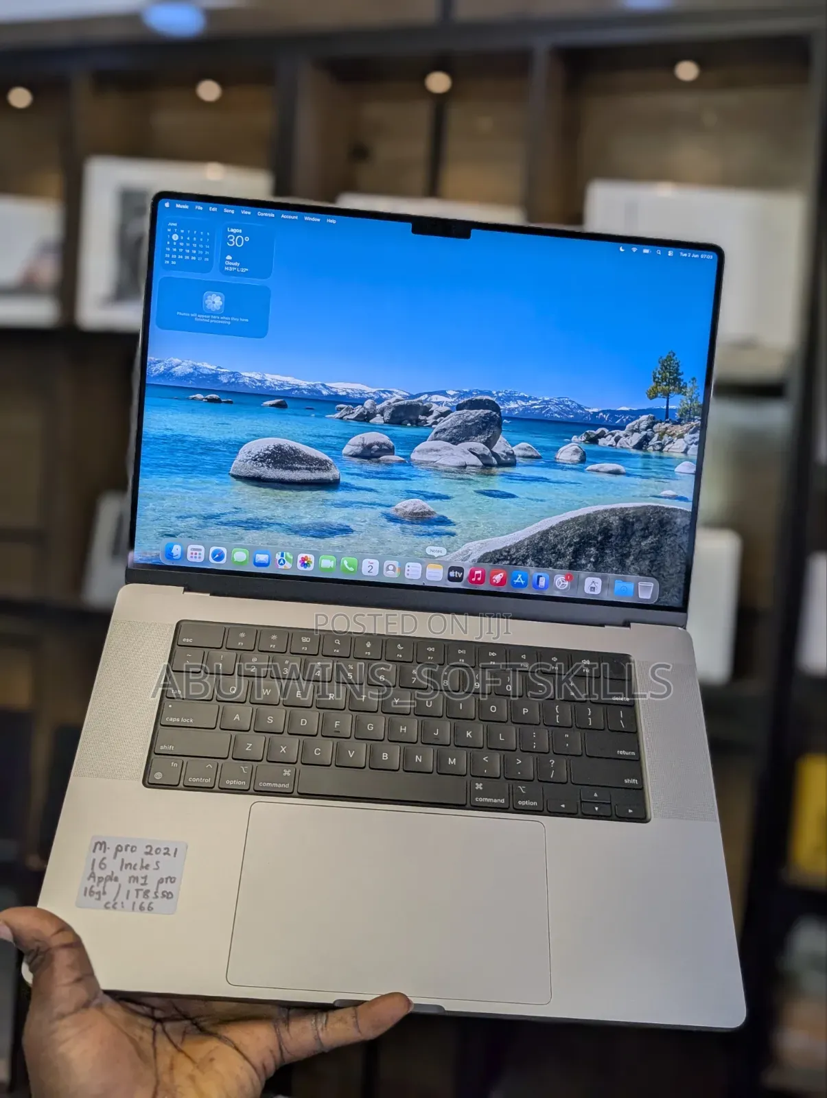 Laptop Apple MacBook Pro 2021 M1 Max 16GB Apple M1 Pro SSD 1T