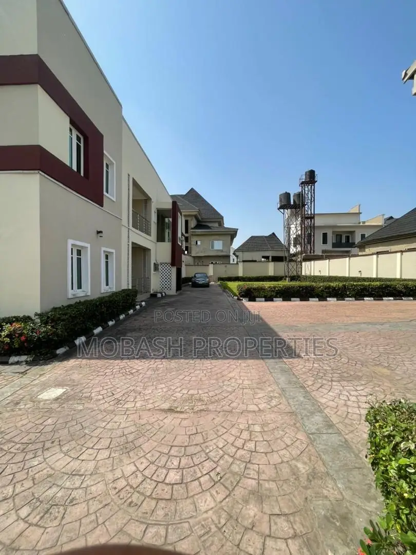4bdrm Duplex in Kolapo Ishola, Ibadan for rent