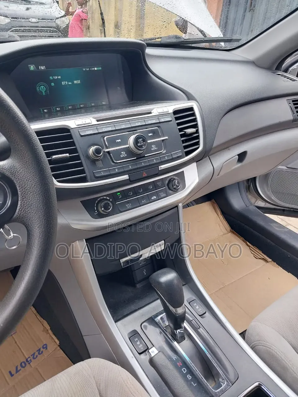 Honda Accord LX 4dr Sedan FWD (2.4L 4cyl 2A) 2013 Silver