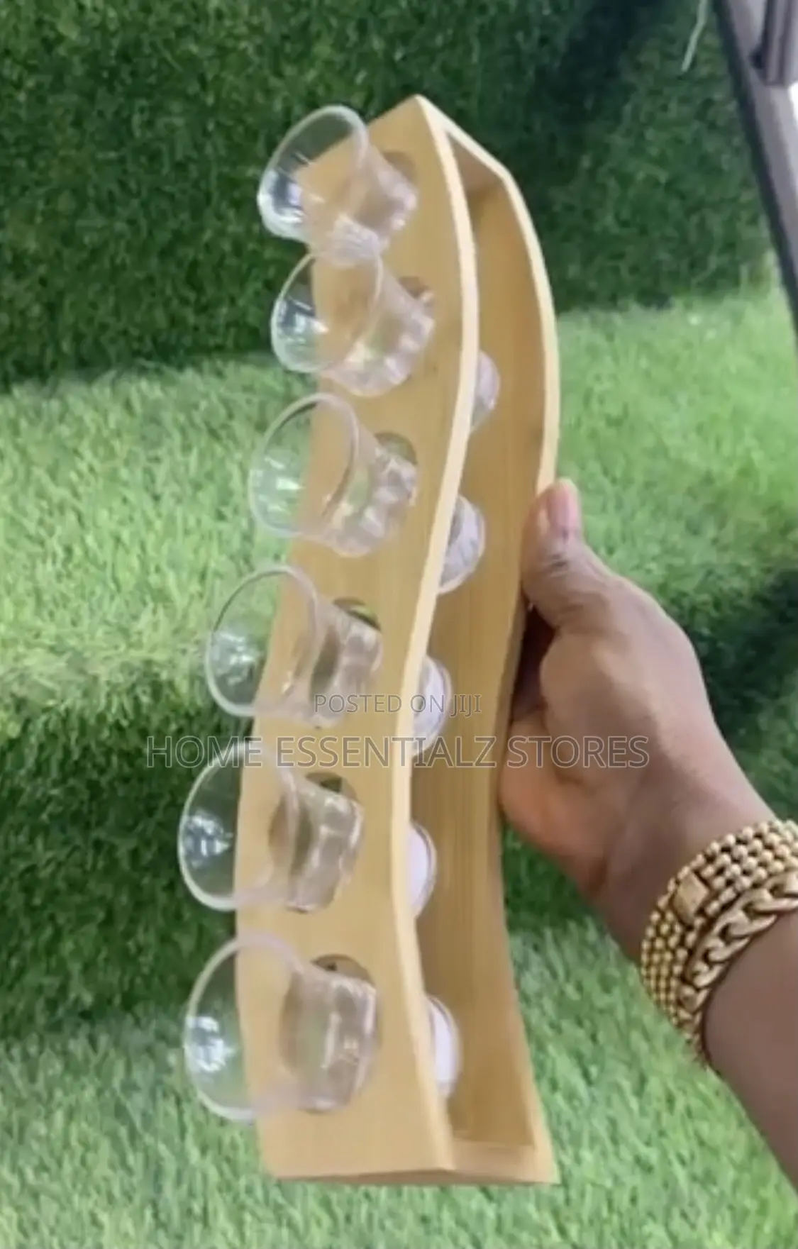 6-Slot Curved Tequila Shot Holder - Bamboo Tequila Shot Glasses Holder