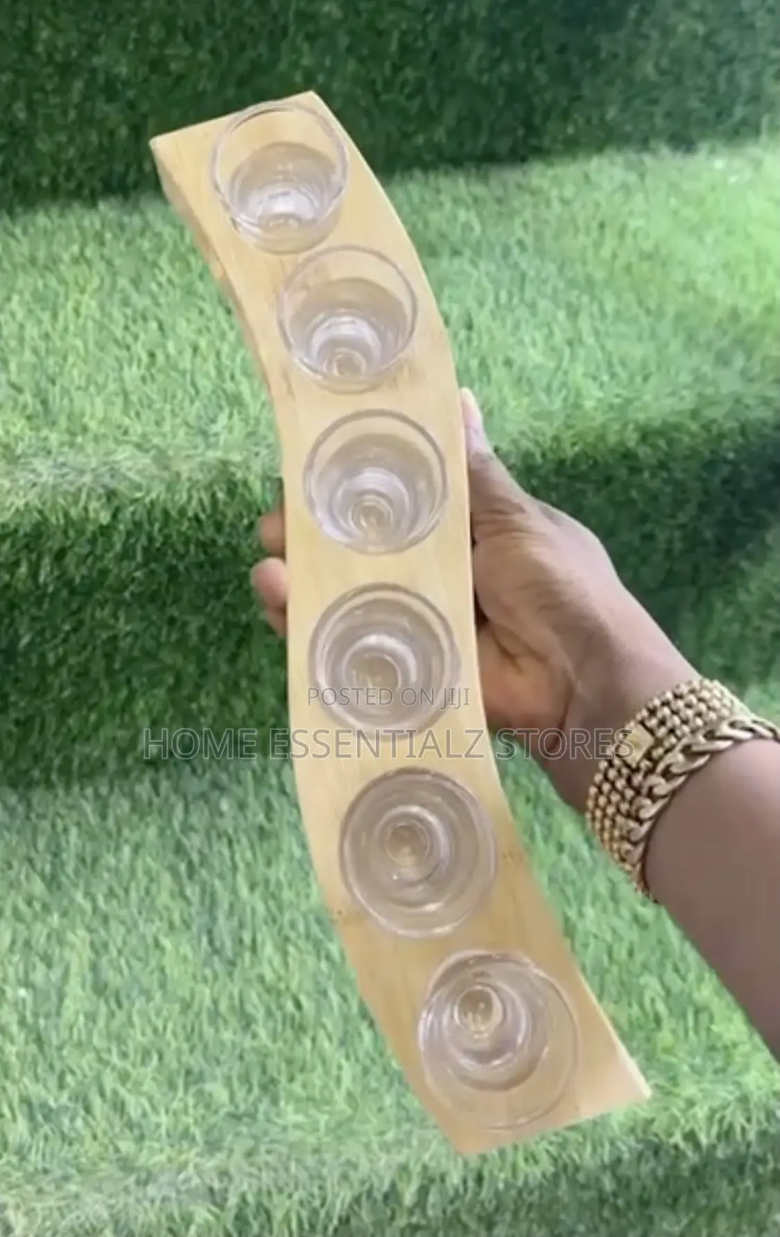 6-Slot Curved Tequila Shot Holder - Bamboo Tequila Shot Glasses Holder