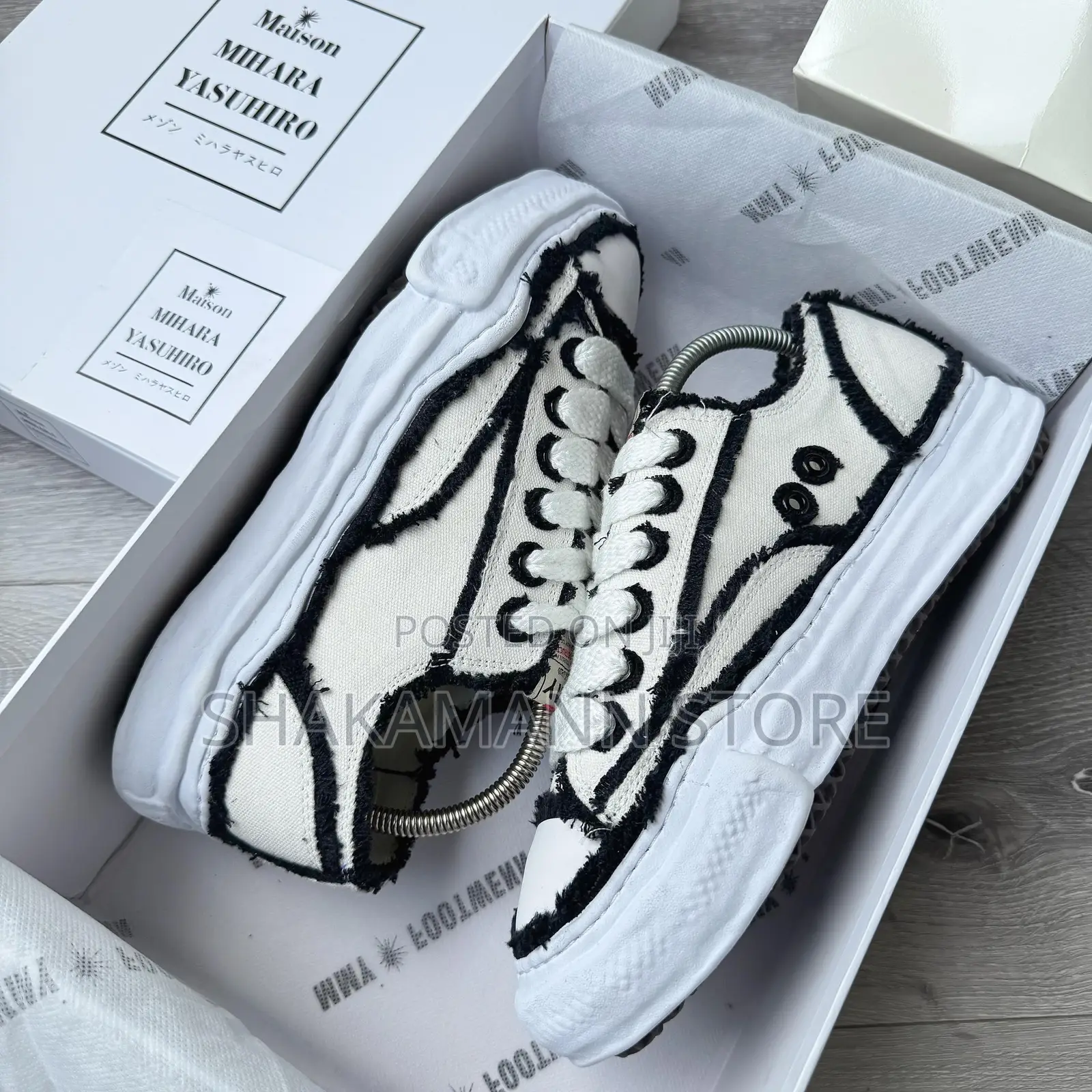 Maison Mihara Yasuhiro Peterson Og Sole Low-Top “Overhanging - White
