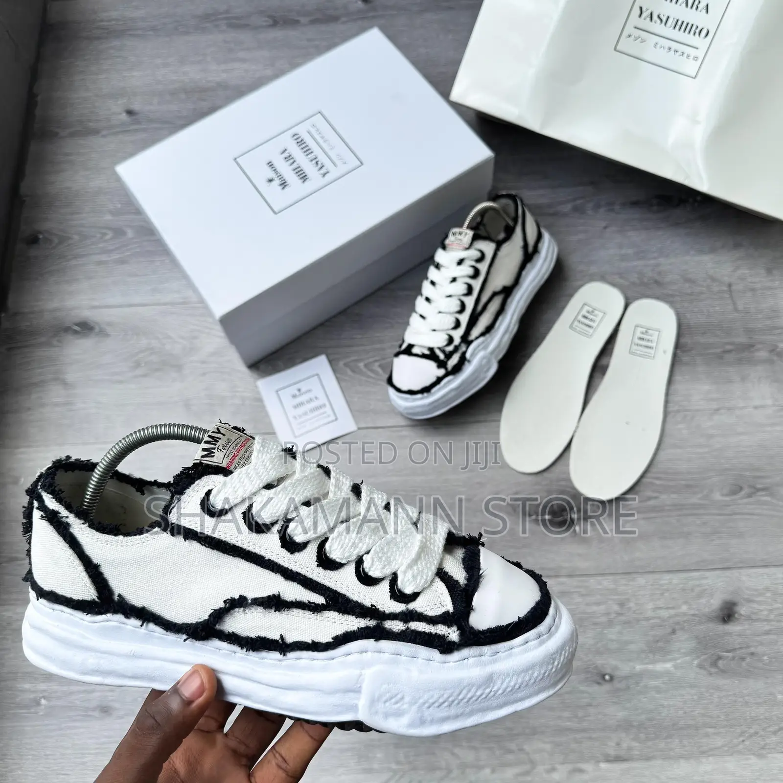 Maison Mihara Yasuhiro Peterson Og Sole Low-Top “Overhanging - White