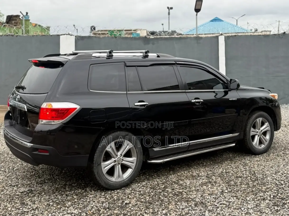 Toyota Highlander Limited 2011 Black