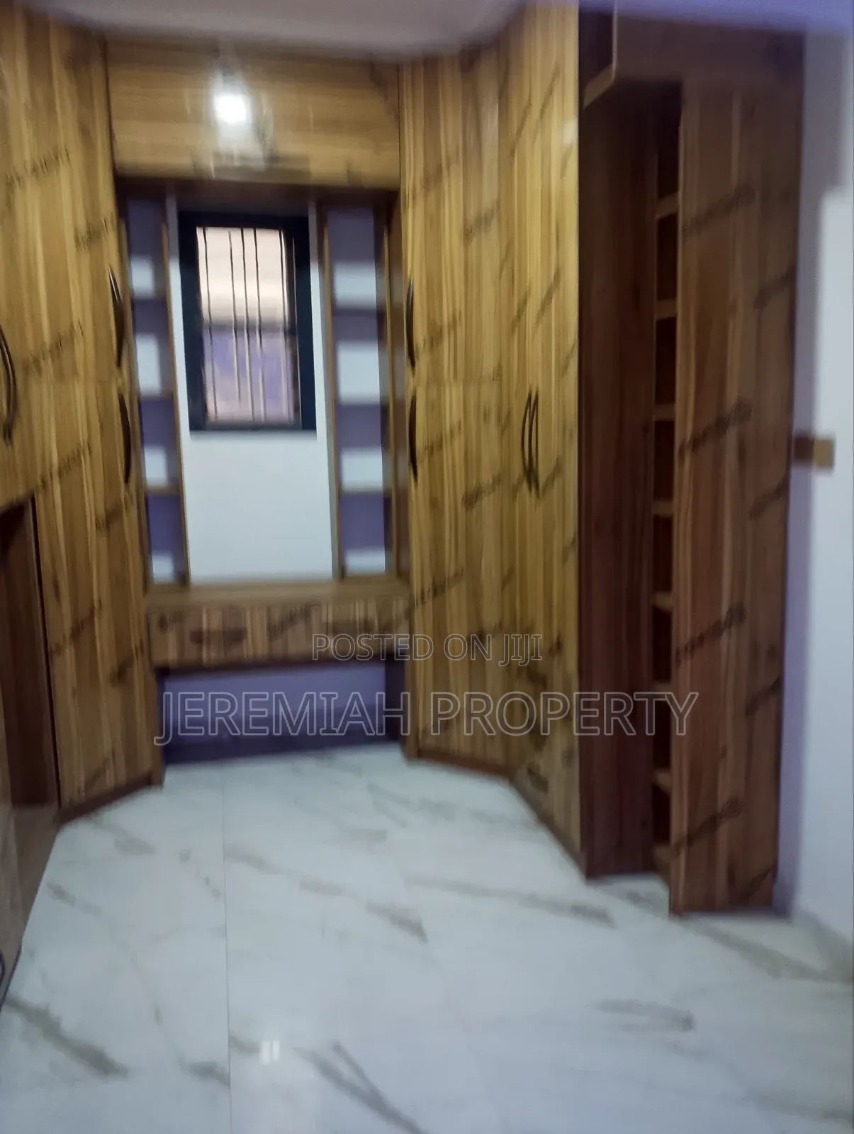 5bdrm Duplex in Omole Estate Phase I, Berger for sale