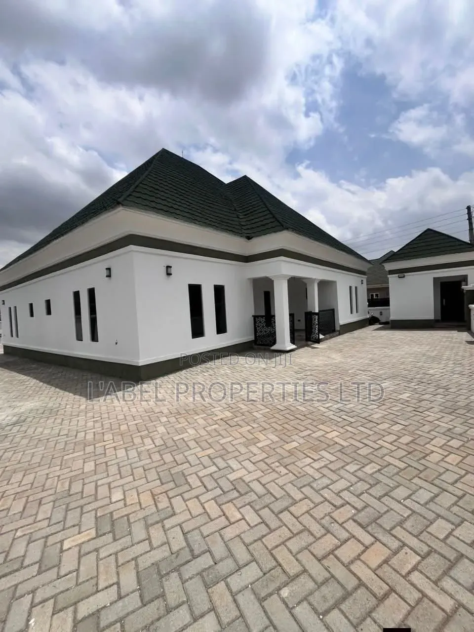 3bdrm Bungalow in Supercell Estate Apo, Wasa for sale