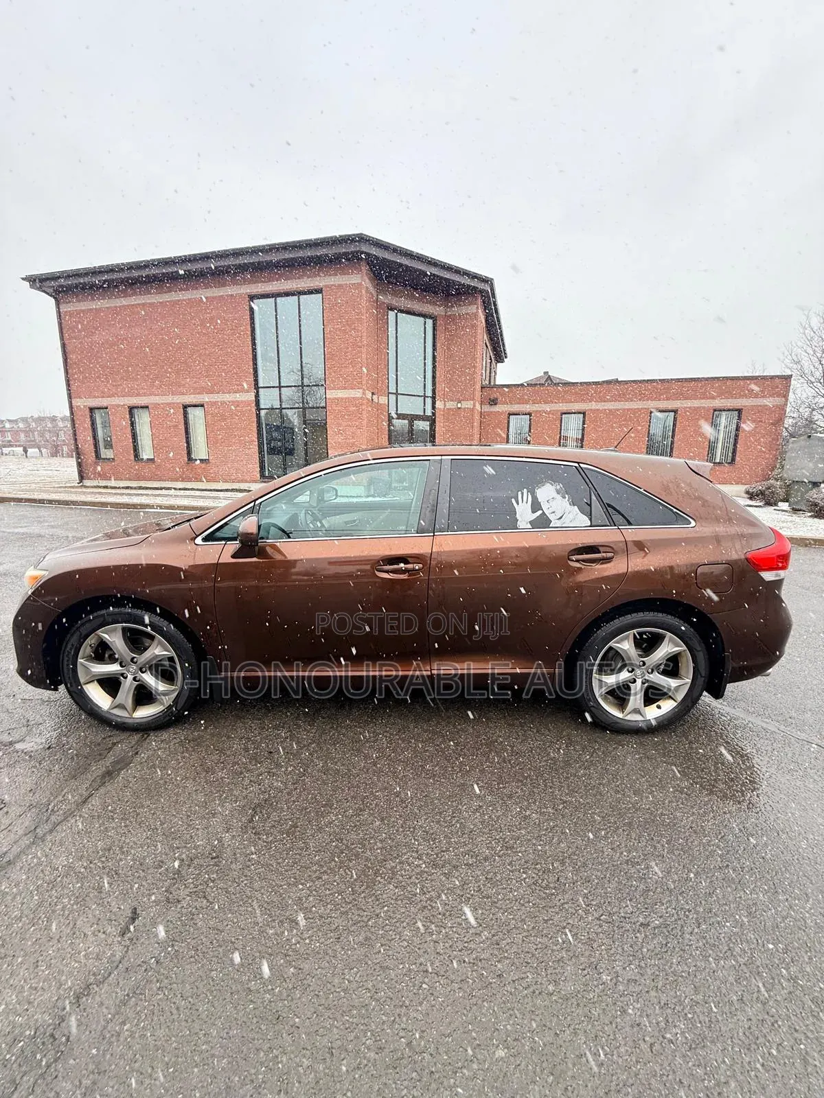 Toyota Venza AWD 2011 Brown