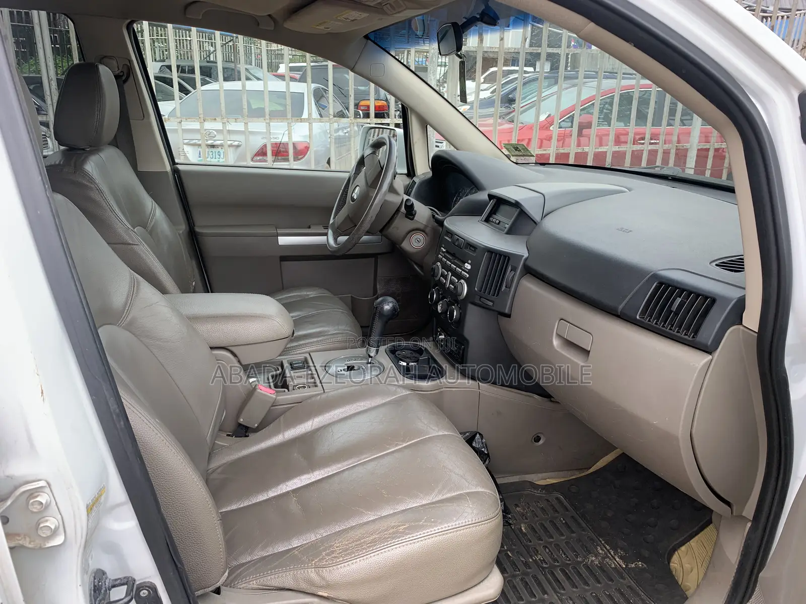 Mitsubishi Endeavor SE 2010 White