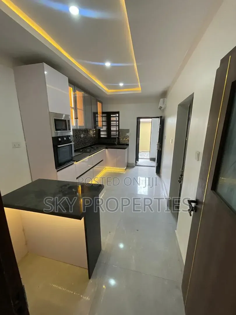 3bdrm Apartment in Oniru, Victoria Island Extension for rent