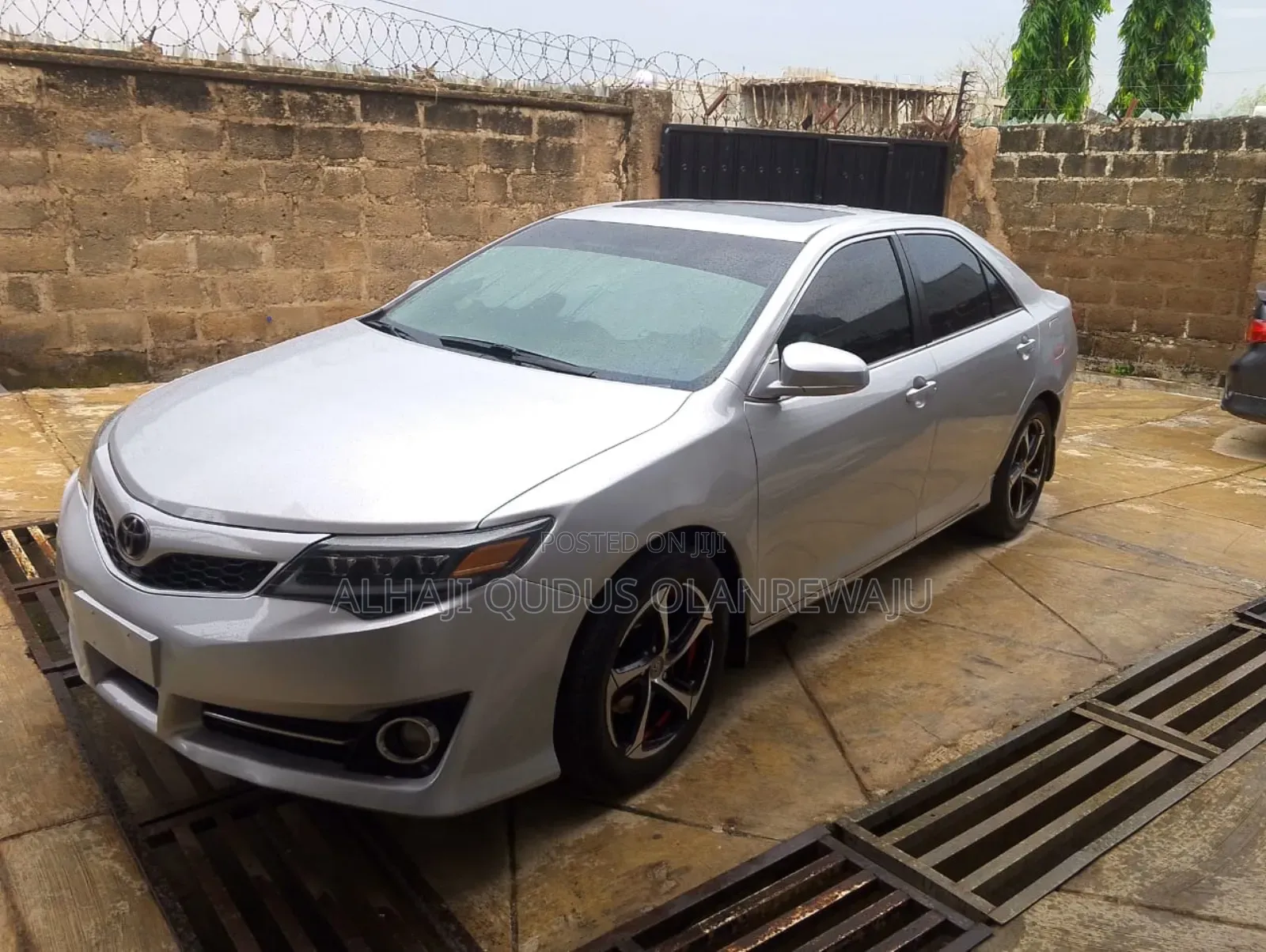 Toyota Camry XLE 4dr Sedan (2.5L 4cyl 6A) 2013 Silver