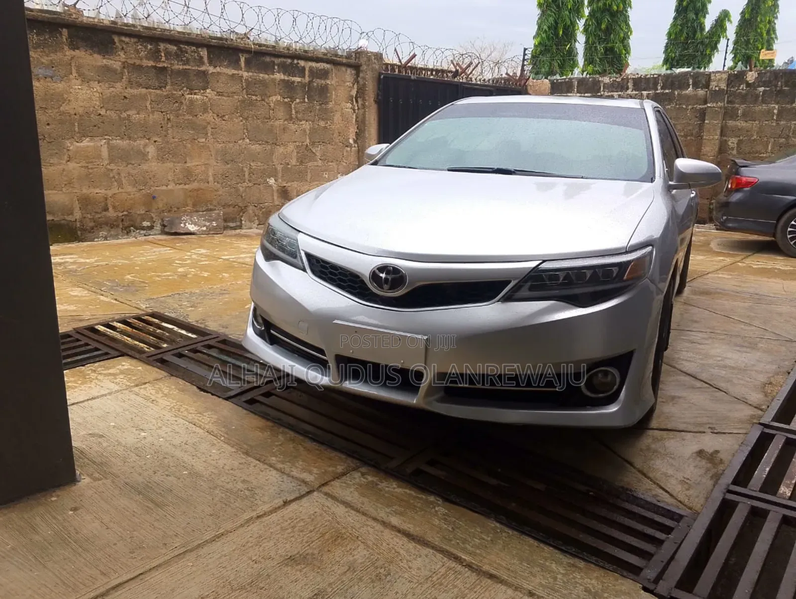 Toyota Camry XLE 4dr Sedan (2.5L 4cyl 6A) 2013 Silver