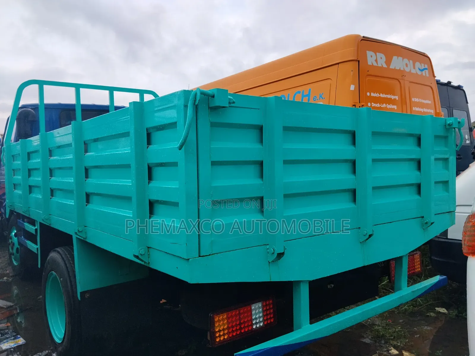 Toyota Dyna200 Blue Green Colour