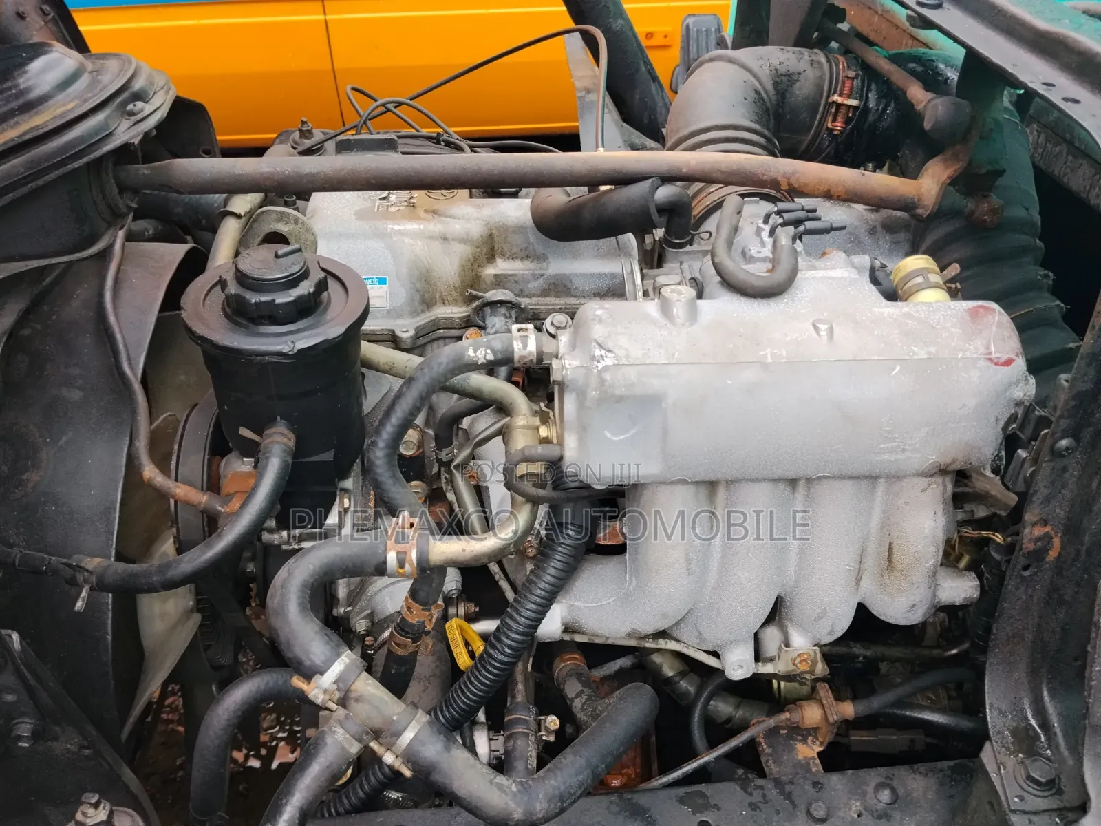 Toyota Dyna200 Blue Green Colour