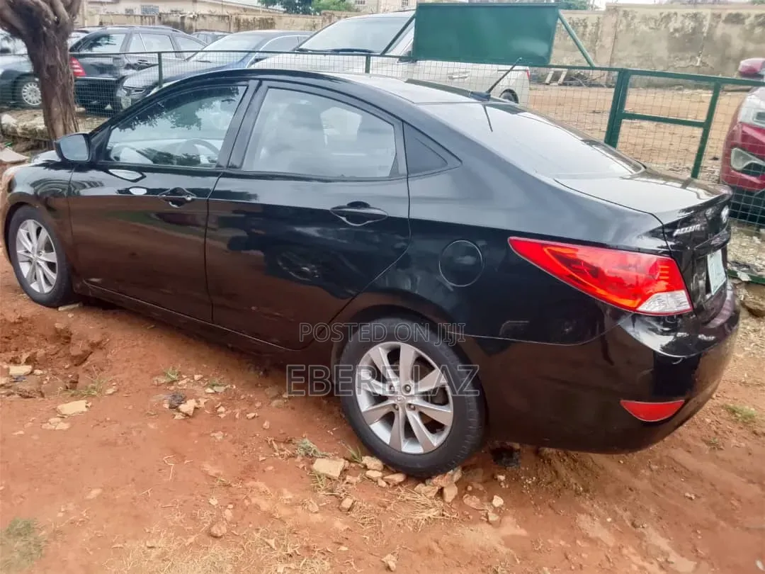Hyundai Accent 2013 Black