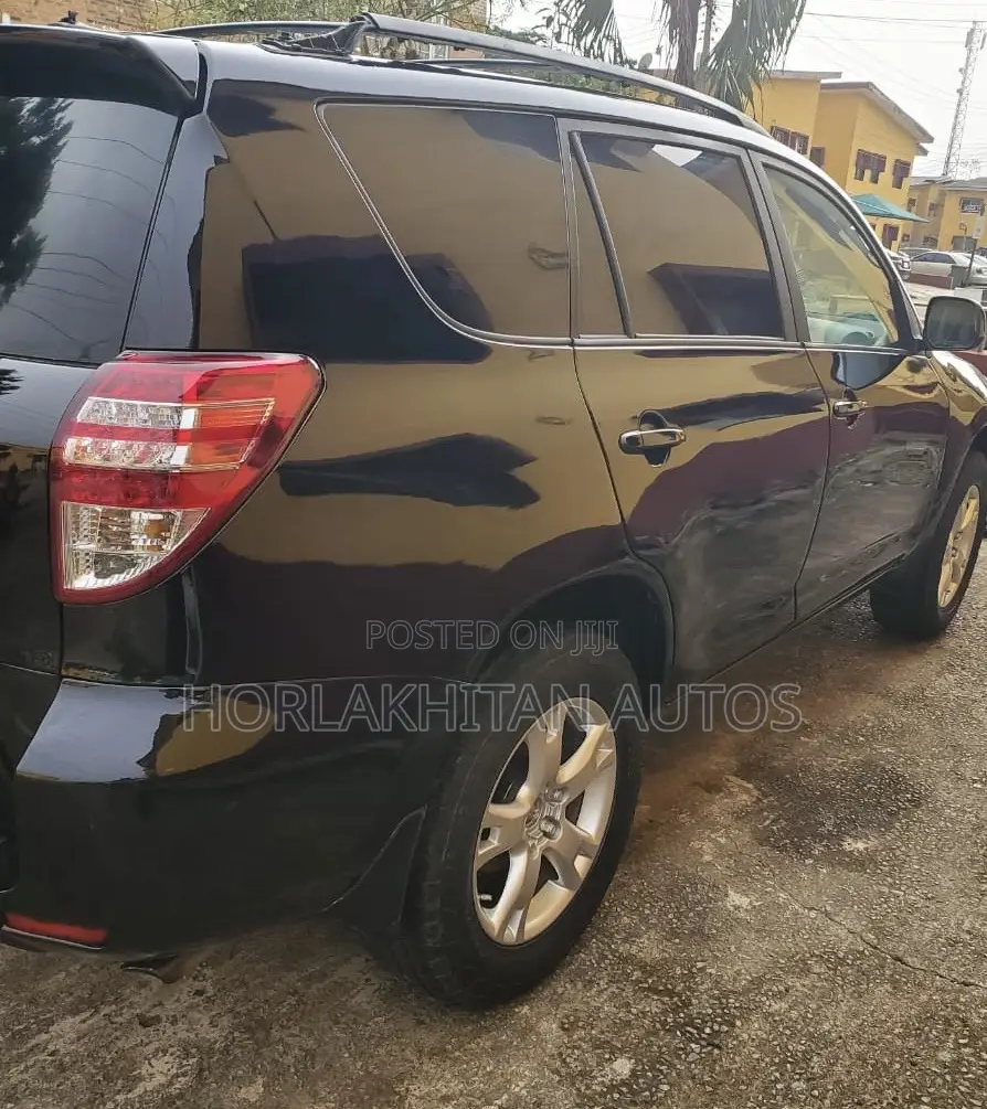 Toyota RAV4 2.5 2010 Black