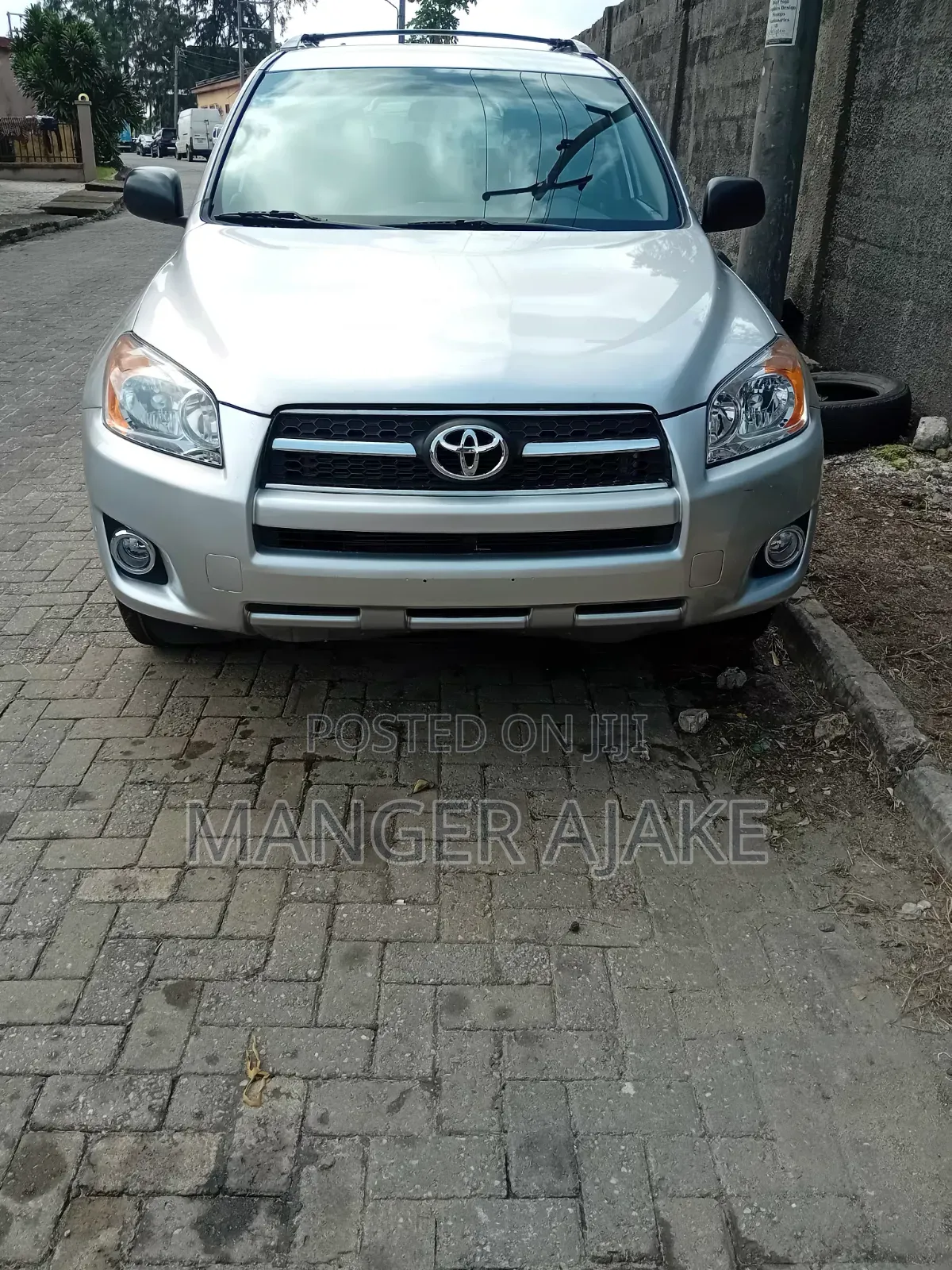 Toyota RAV4 2010 Silver