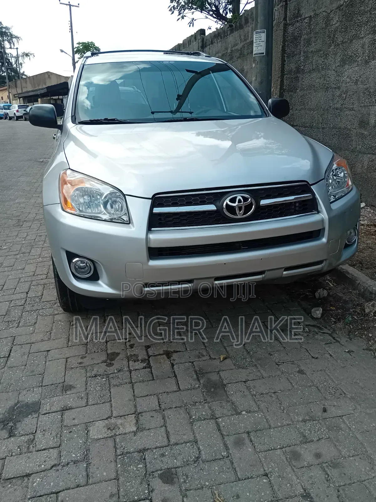 Toyota RAV4 2010 Silver