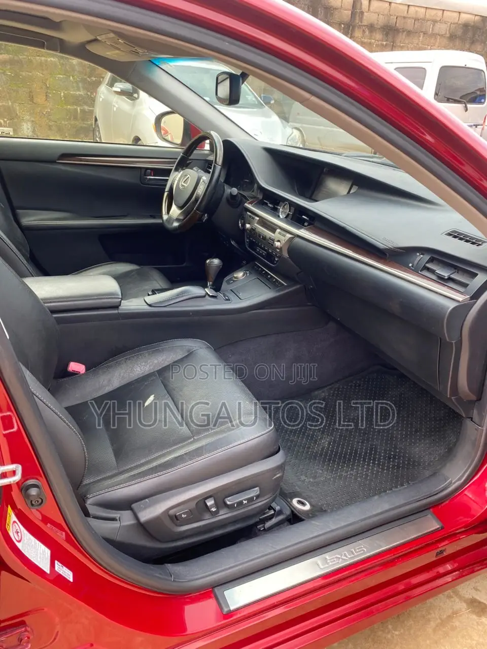 Lexus ES 350 FWD 2013 Red