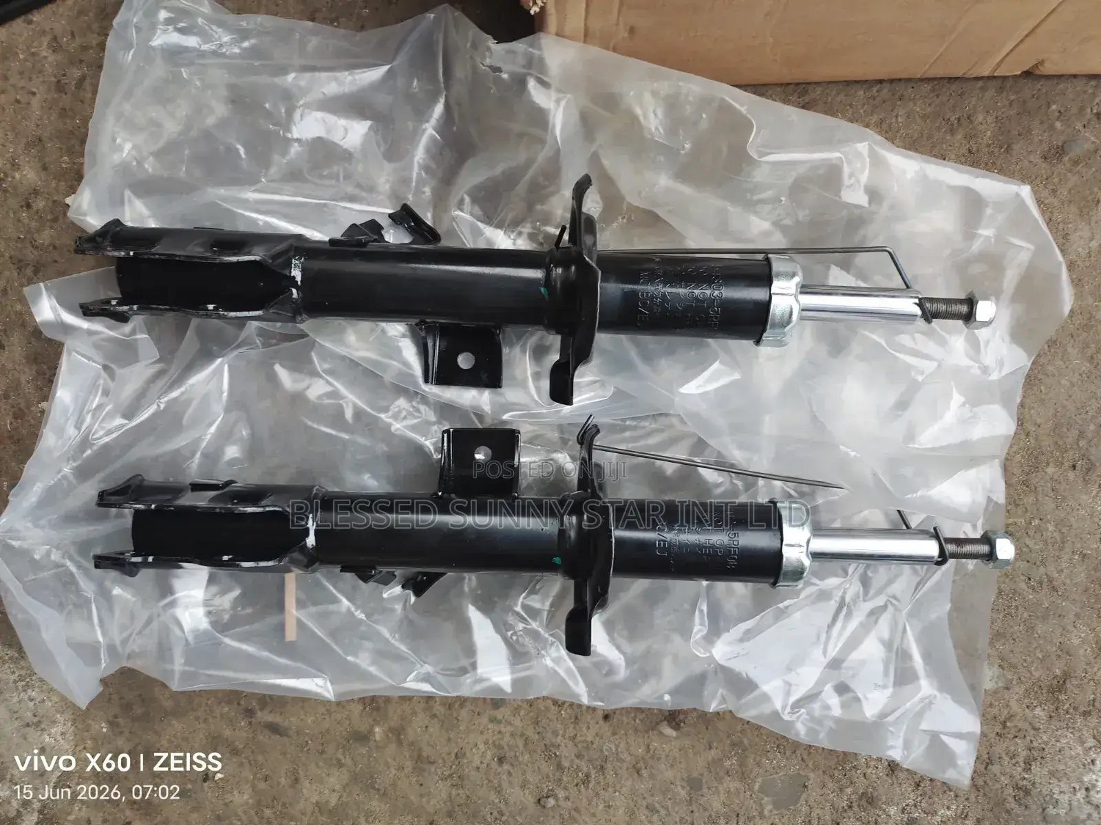 Front Shock Nissan Kick