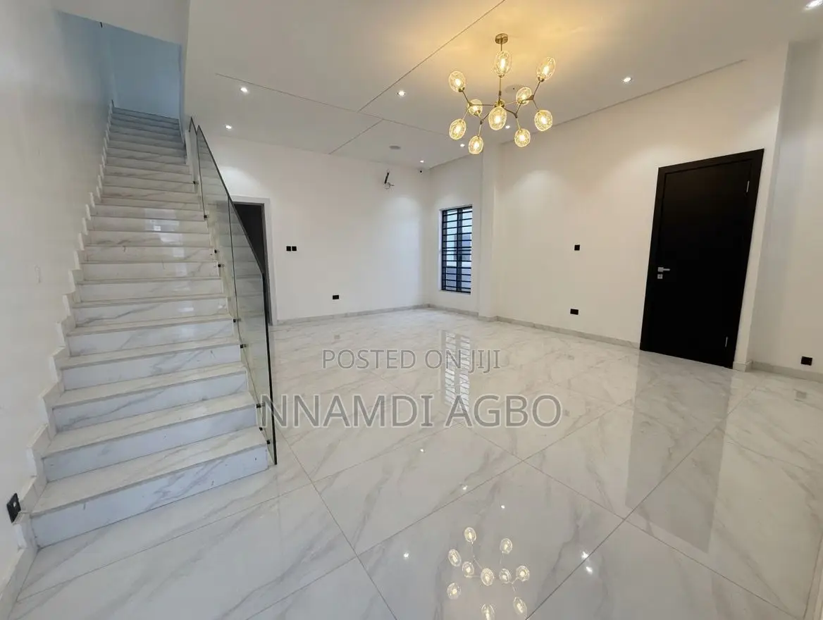 5bdrm Duplex in Ikeja GRA for sale