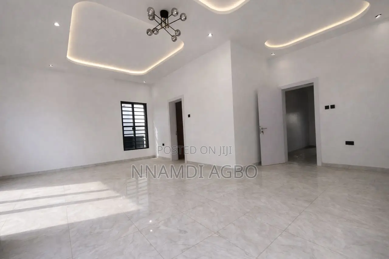 5bdrm Duplex in Ikeja GRA for sale