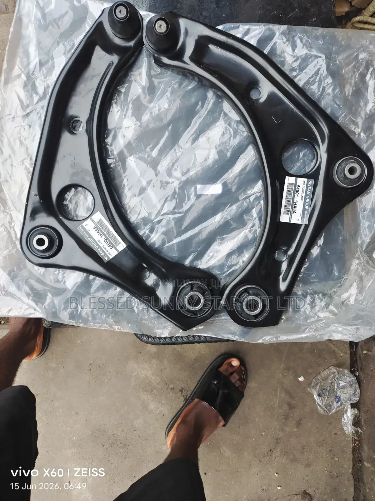 Lower Arm Nissan Almera
