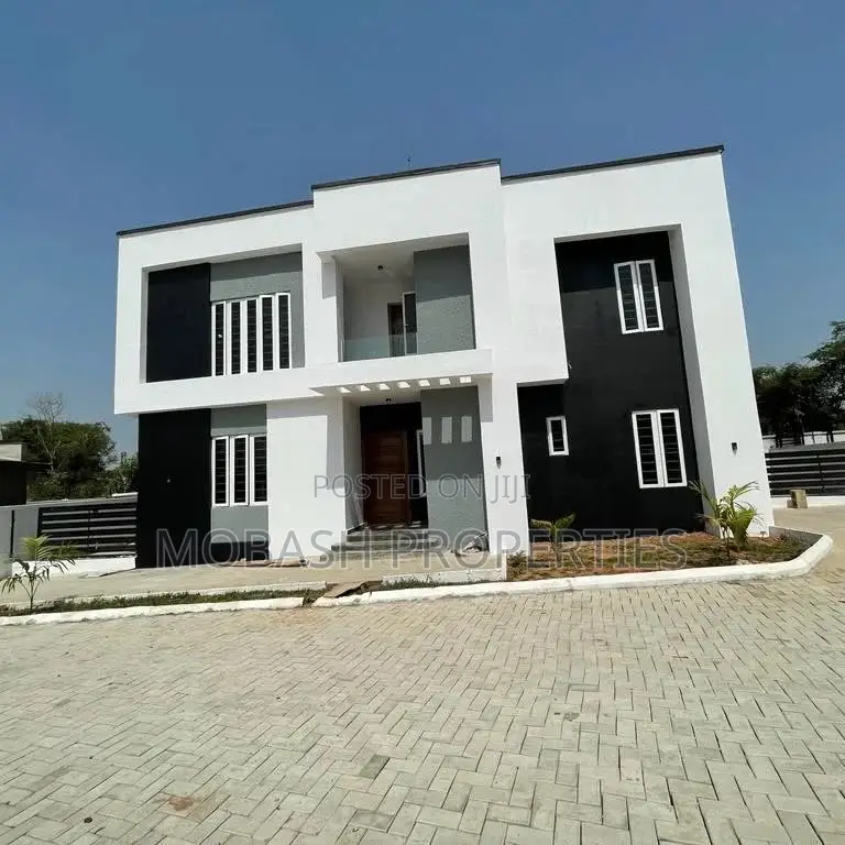 4bdrm Duplex in Carlton Gate Estate, Ibadan for rent