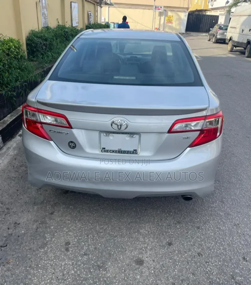 Toyota Camry 2012 Silver