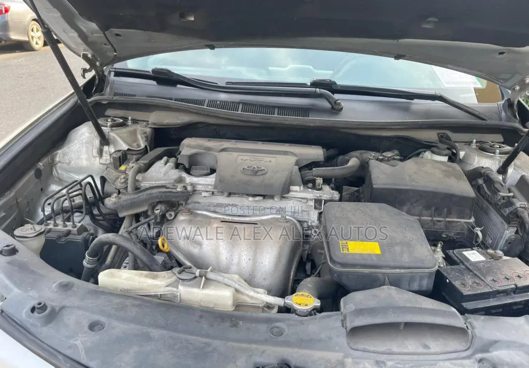 Toyota Camry 2012 Silver