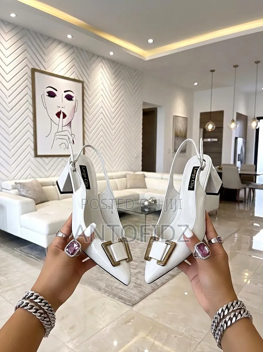 Classic Ladies Heel