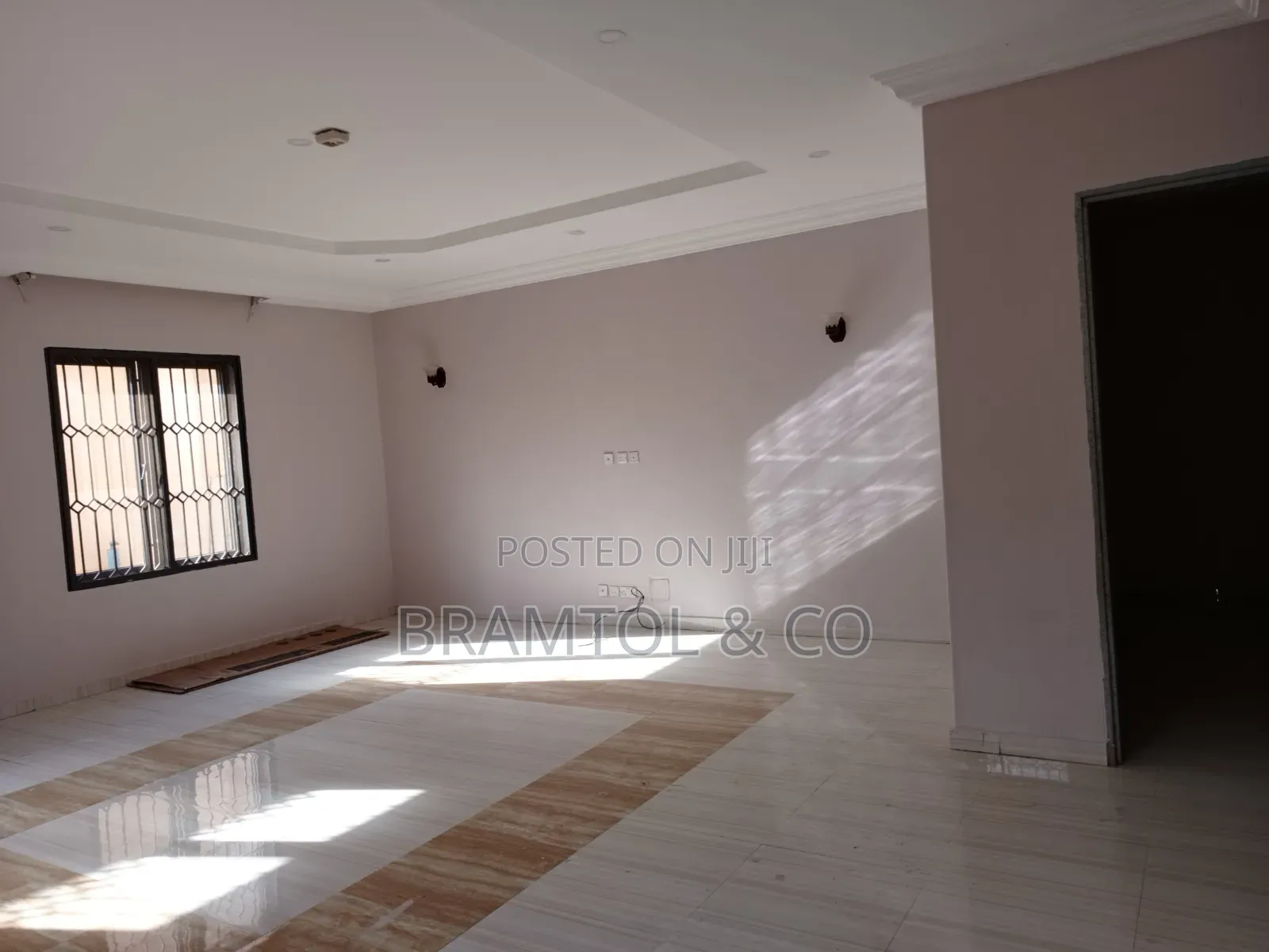 3bdrm Block of Flats in Wuye for rent