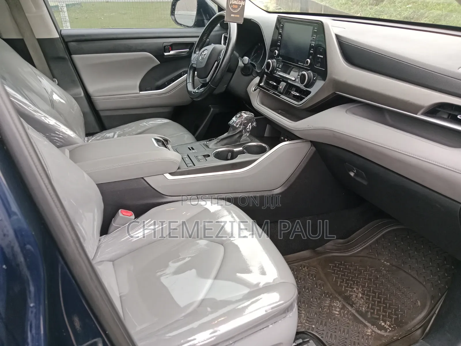 Toyota Highlander XLE 2022 Blue