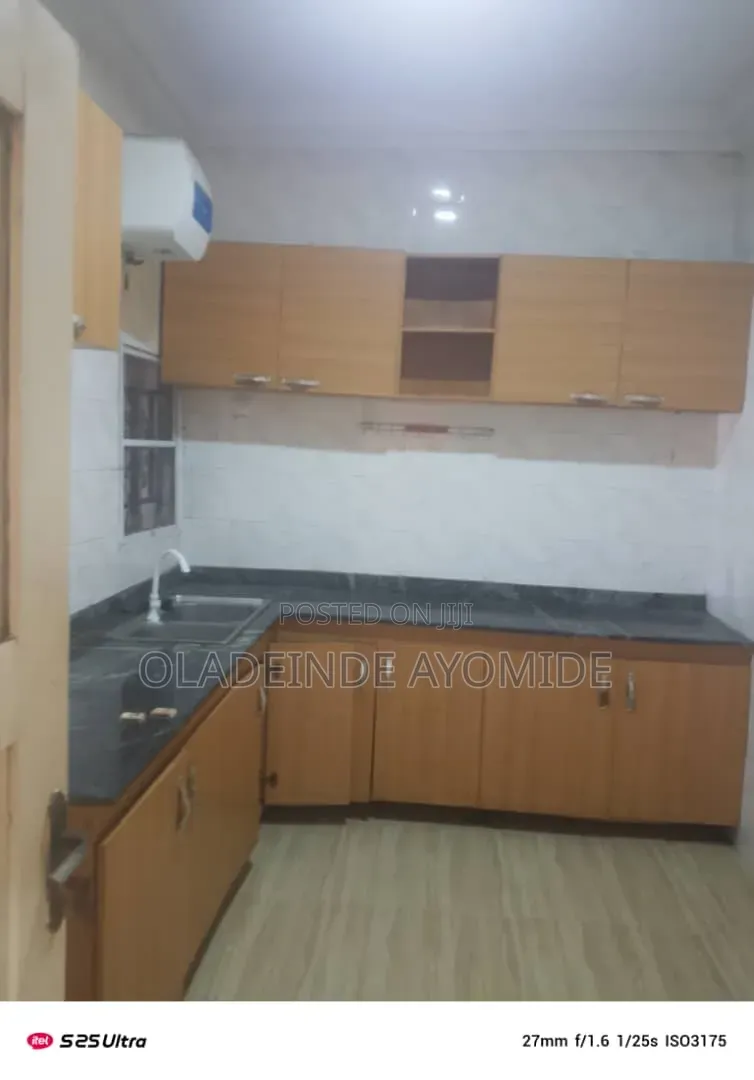 3bdrm Duplex in Amity Estate, Abijo for rent