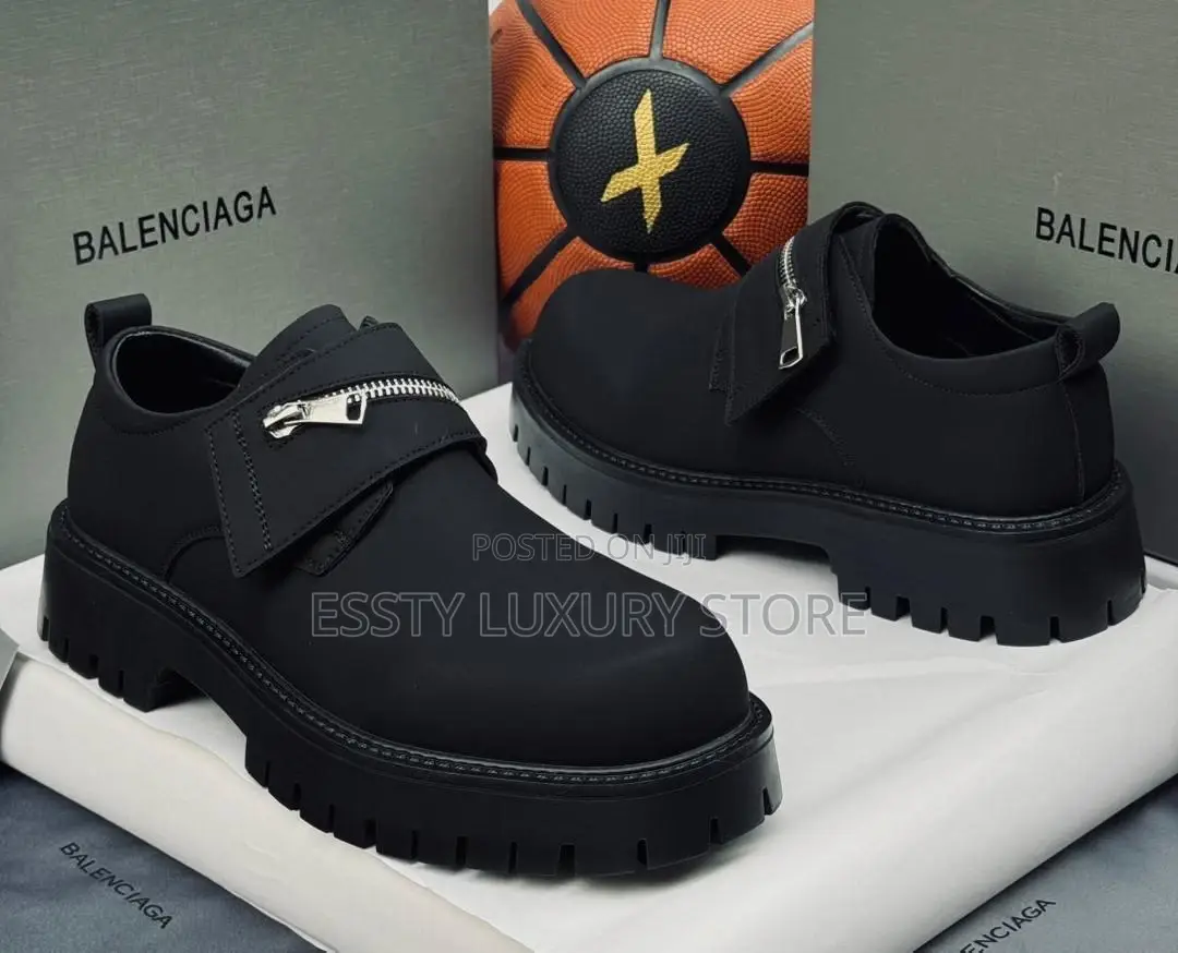 Balenciaga Quality Luxury Men Derby Shoe
