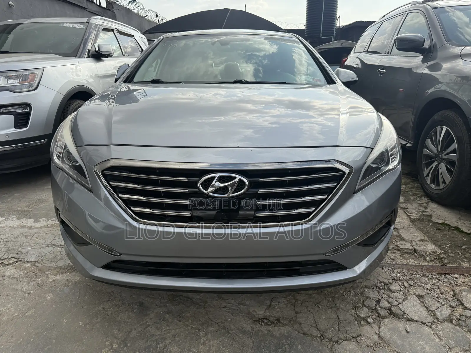 Hyundai Sonata Limited 4dr Sedan (2.4L 4cyl 6A) 2015 Gray