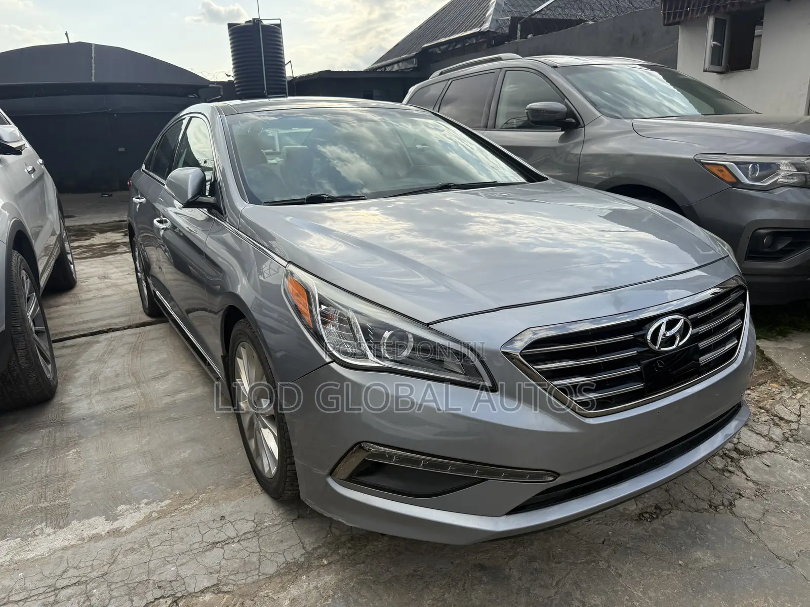 Hyundai Sonata Limited 4dr Sedan (2.4L 4cyl 6A) 2015 Gray