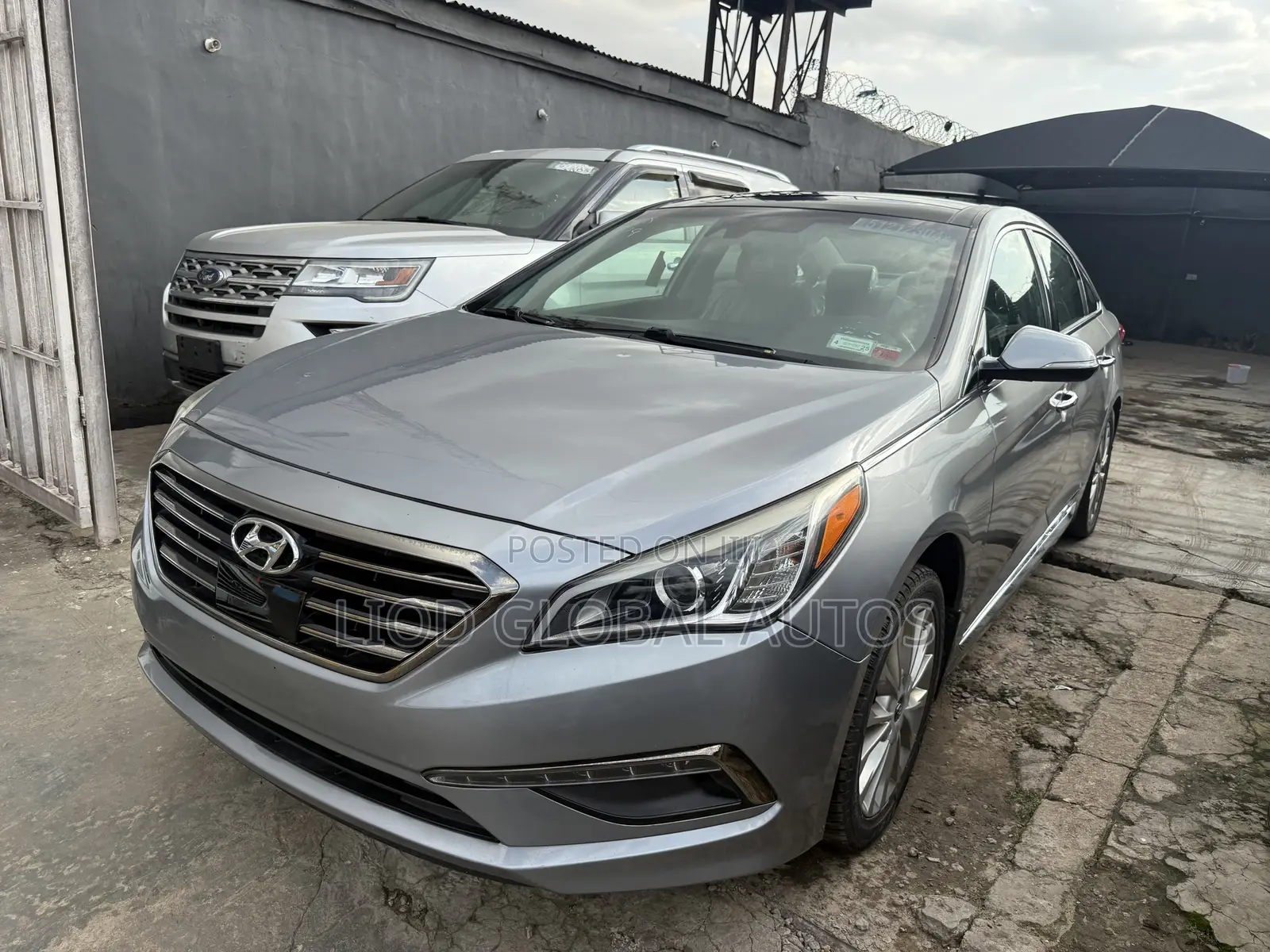 Hyundai Sonata Limited 4dr Sedan (2.4L 4cyl 6A) 2015 Gray
