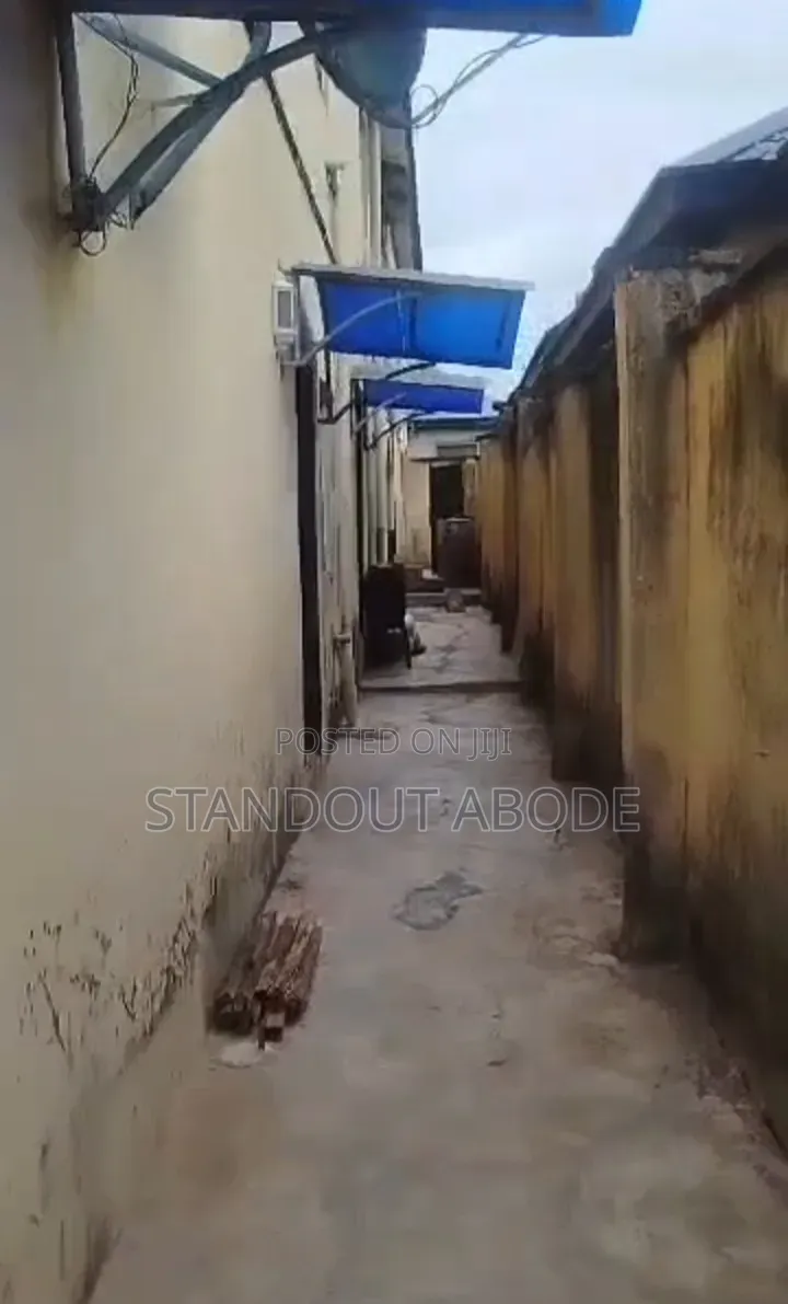 3bdrm Duplex in Platinum Estate Ipaja Ipaja for sale