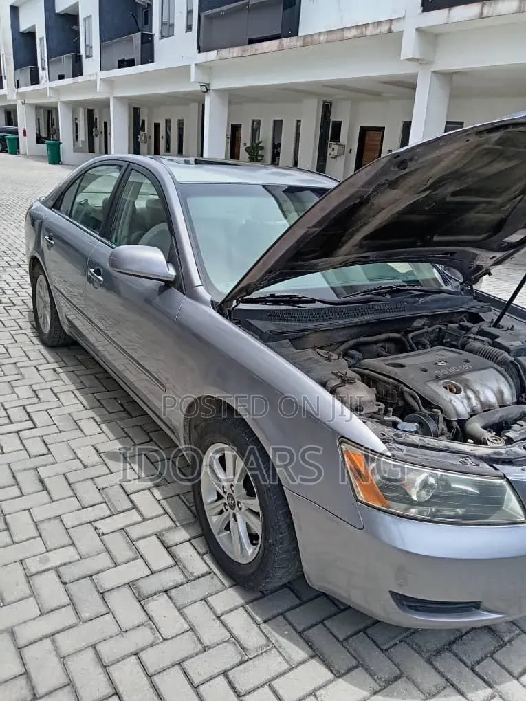 Hyundai Sonata 2.4 Automatic 2008 Gray