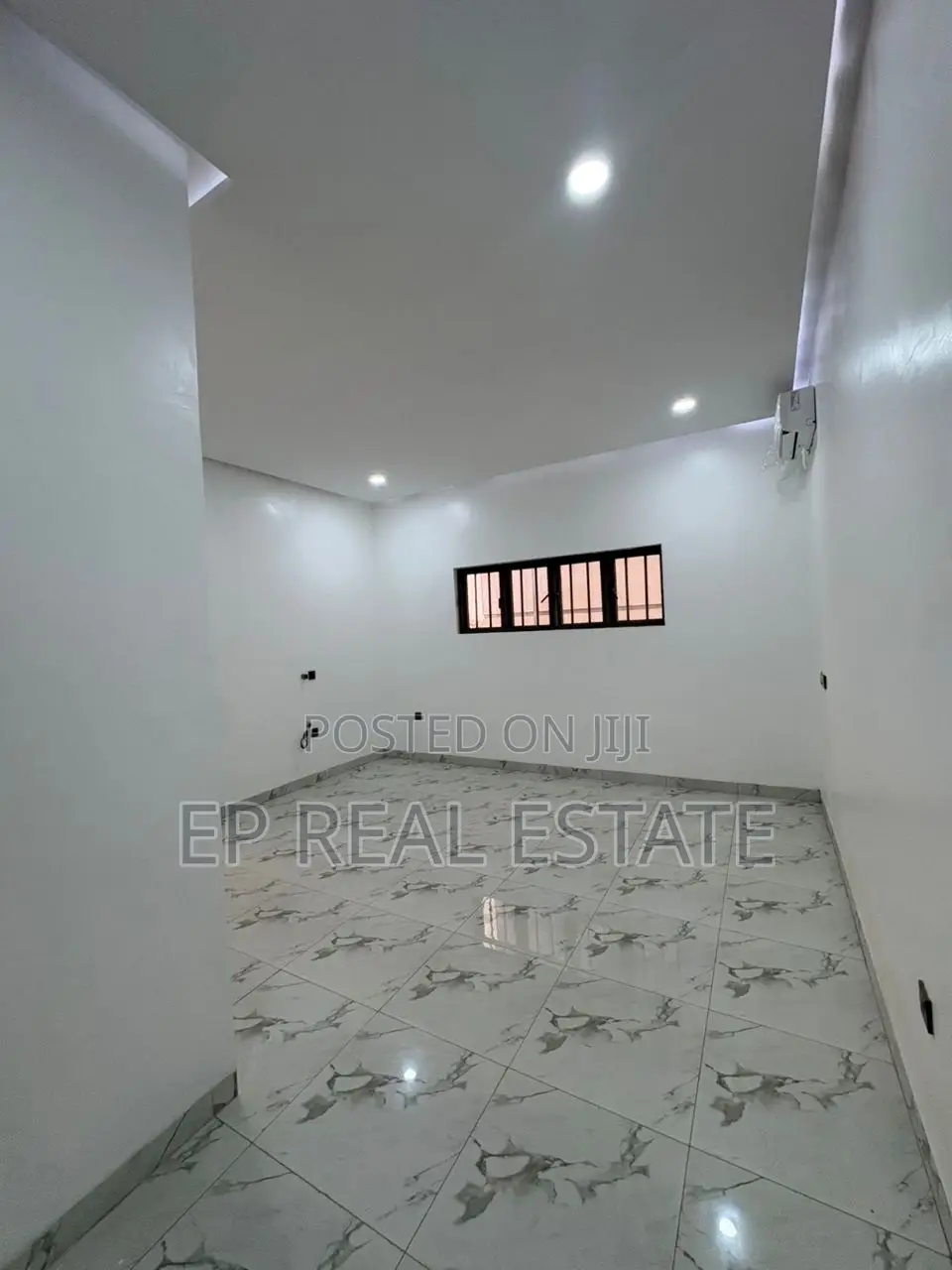 4bdrm Duplex in Guzape District for sale