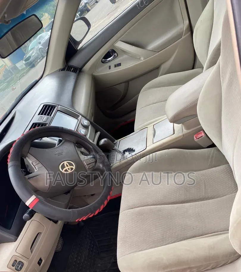 Toyota Camry 2010 Red