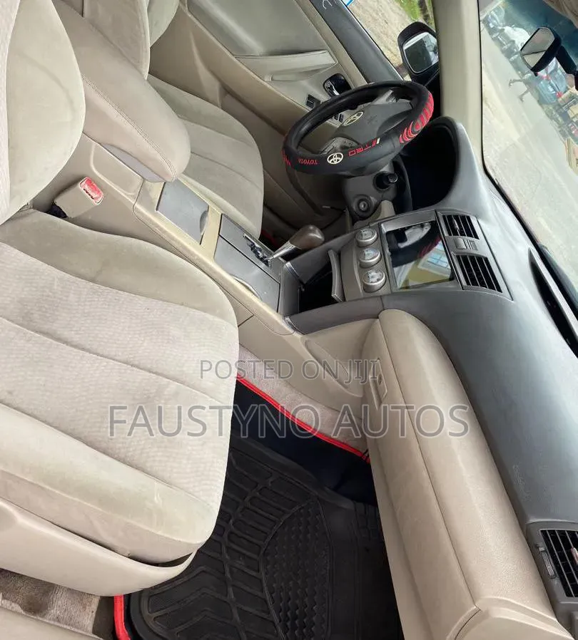 Toyota Camry 2010 Red
